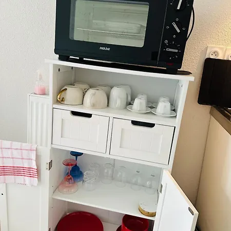 Cozy T2 With Terrace, Tcl Access