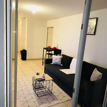 Cozy T2 With Terrace, Tcl Access *