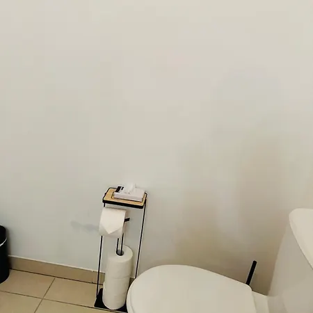 Cozy T2 With Terrace, Tcl Access