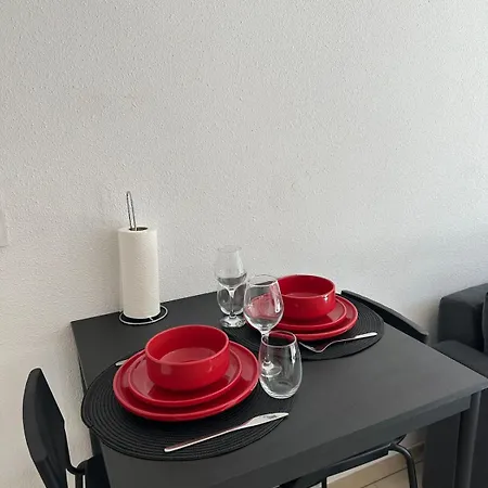 Cozy T2 With Terrace, Tcl Access