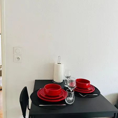 Lägenhet Cozy T2 With Terrace, Tcl Access